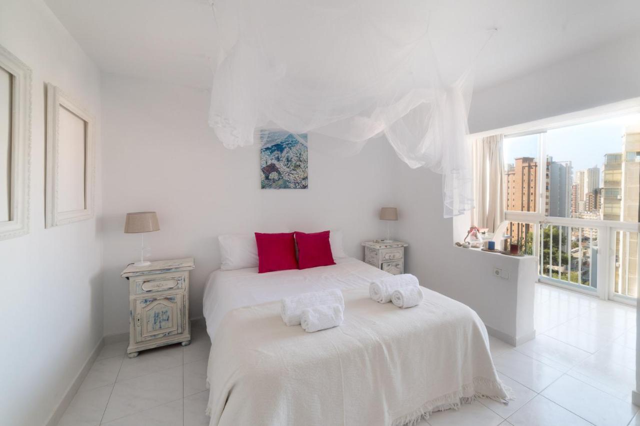 Moonkey - Apto Paris Con Piscina Y Parking Apartman Benidorm Kültér fotó