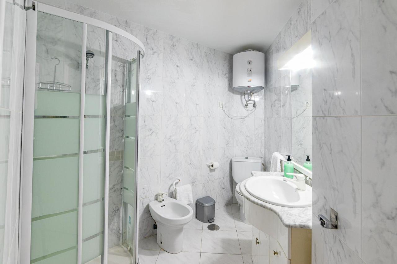 Moonkey - Apto Paris Con Piscina Y Parking Apartman Benidorm Kültér fotó