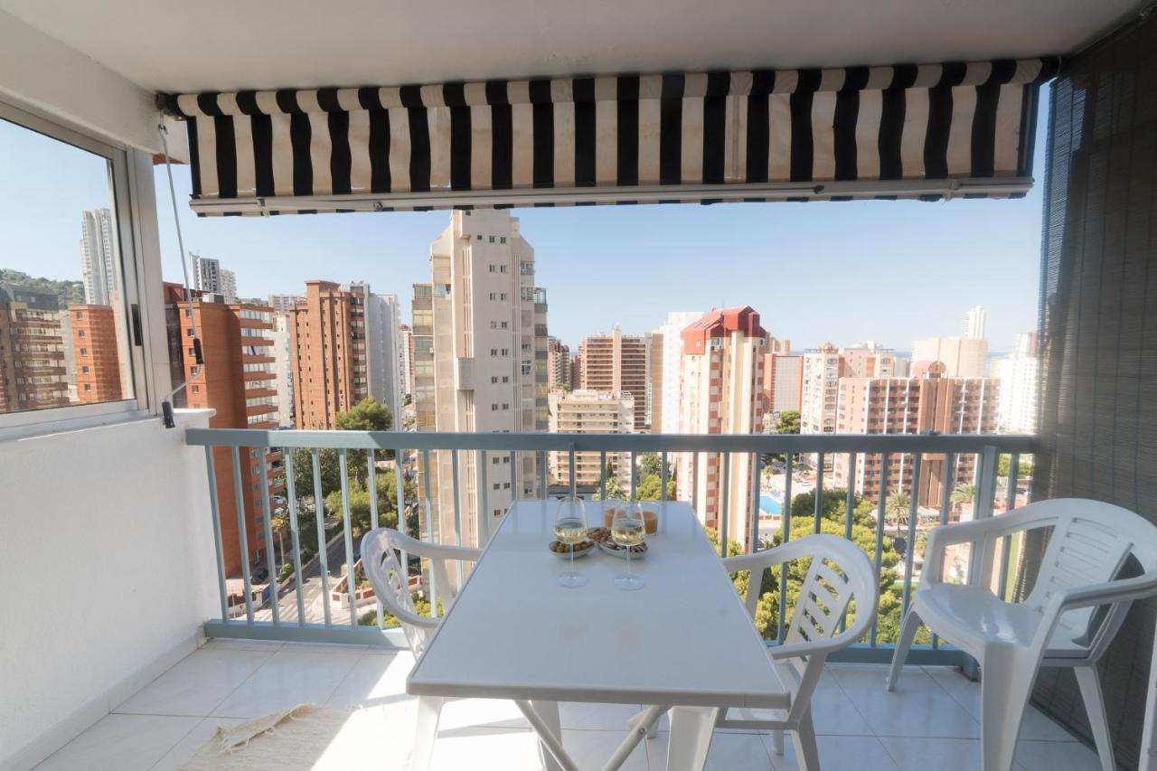Moonkey - Apto Paris Con Piscina Y Parking Apartman Benidorm Kültér fotó